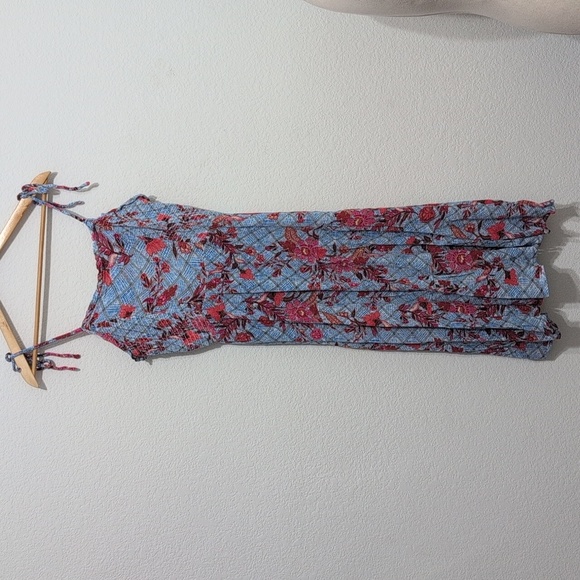 4/$12 Knox Rose Blue Red Floral Smocked Bodice Tiered Skirt Midi Dress - Picture 4 of 11